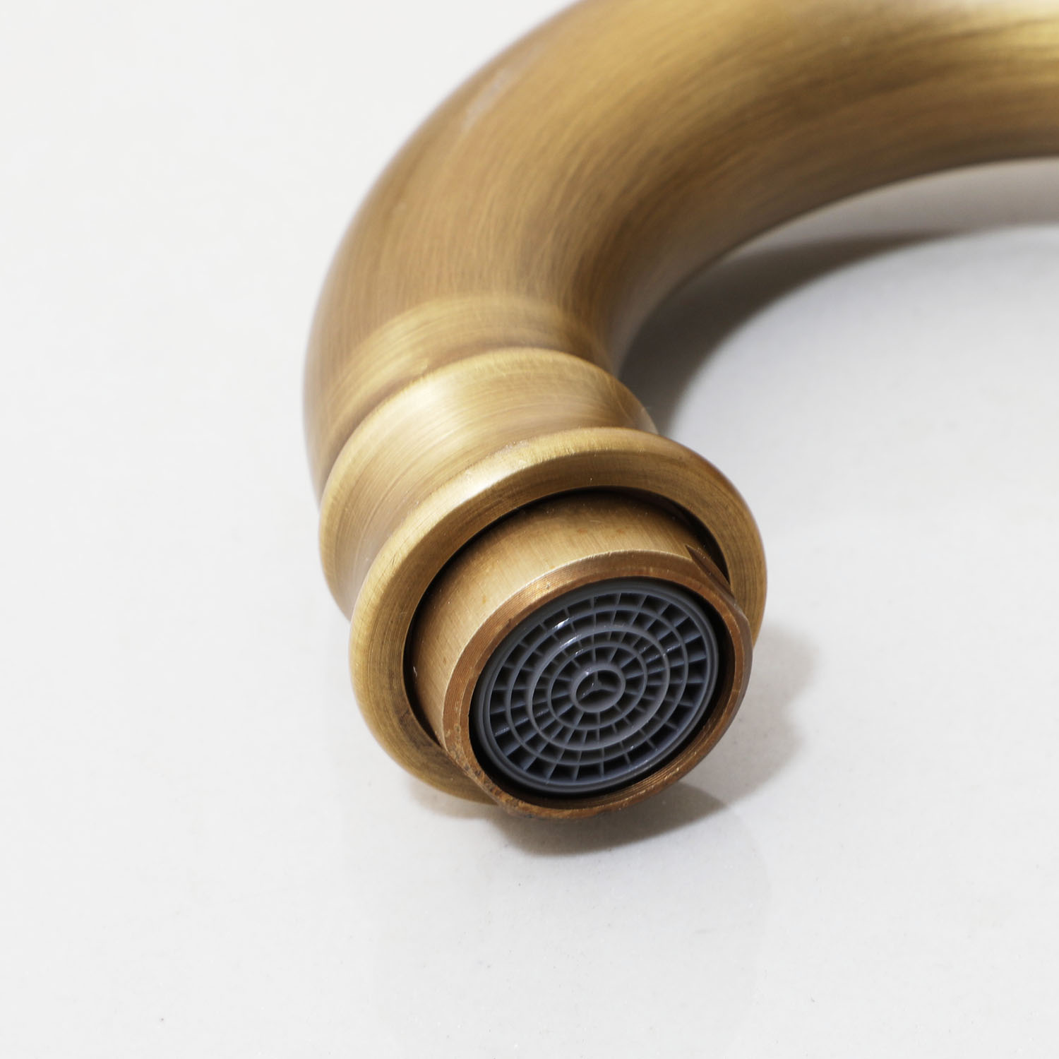 ZAPPO Freistehender Badewannen – Freestanding Bathtub Filler Faucet Floor Bewertung und Preis